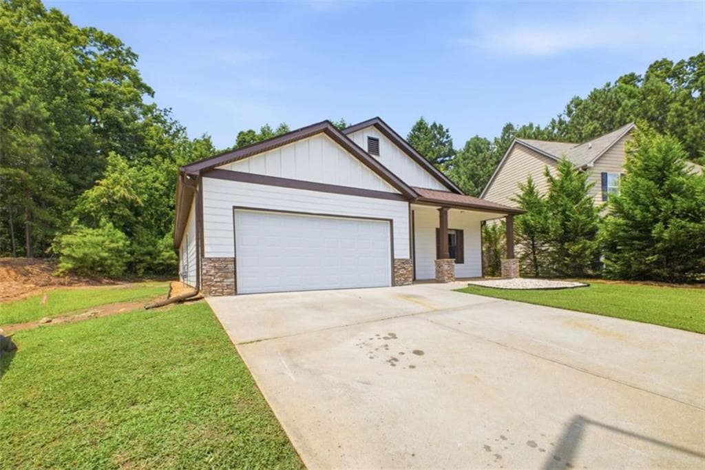 4 bedroom, 2 bathroom, 2,115 sq ft single family residence for sale at 752 Stable View Loop, Dallas, GA 30132 — photo 3