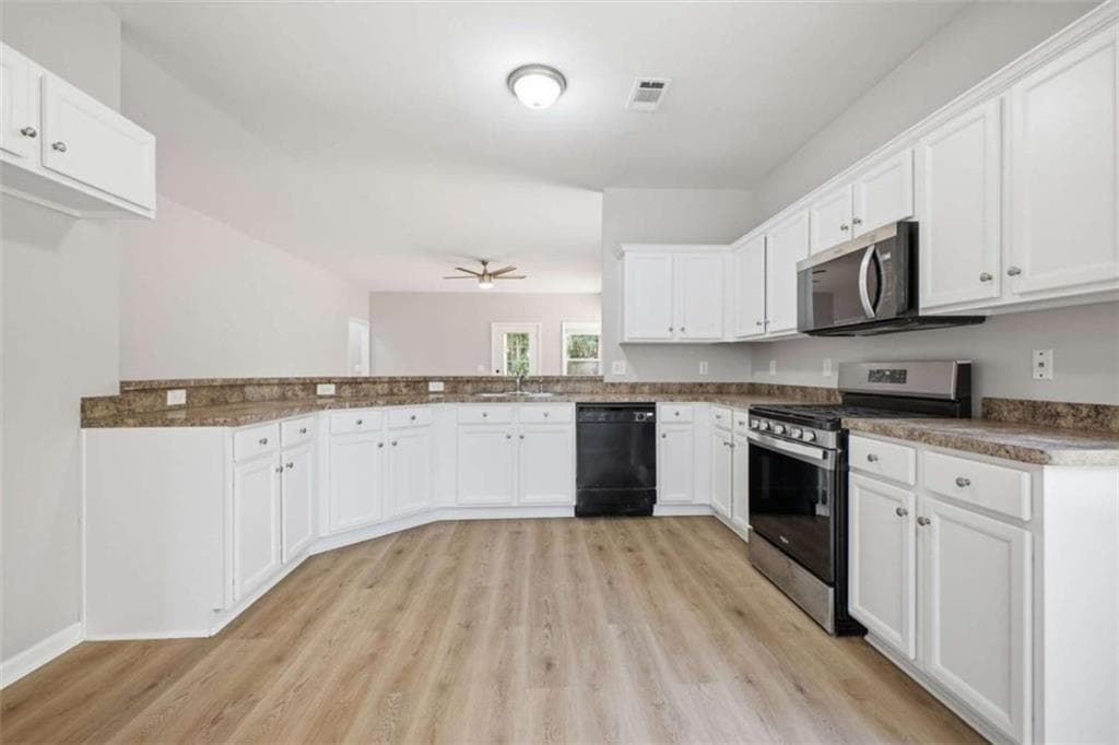 4 bedroom, 2 bathroom, 2,115 sq ft single family residence for sale at 752 Stable View Loop, Dallas, GA 30132 — photo 5