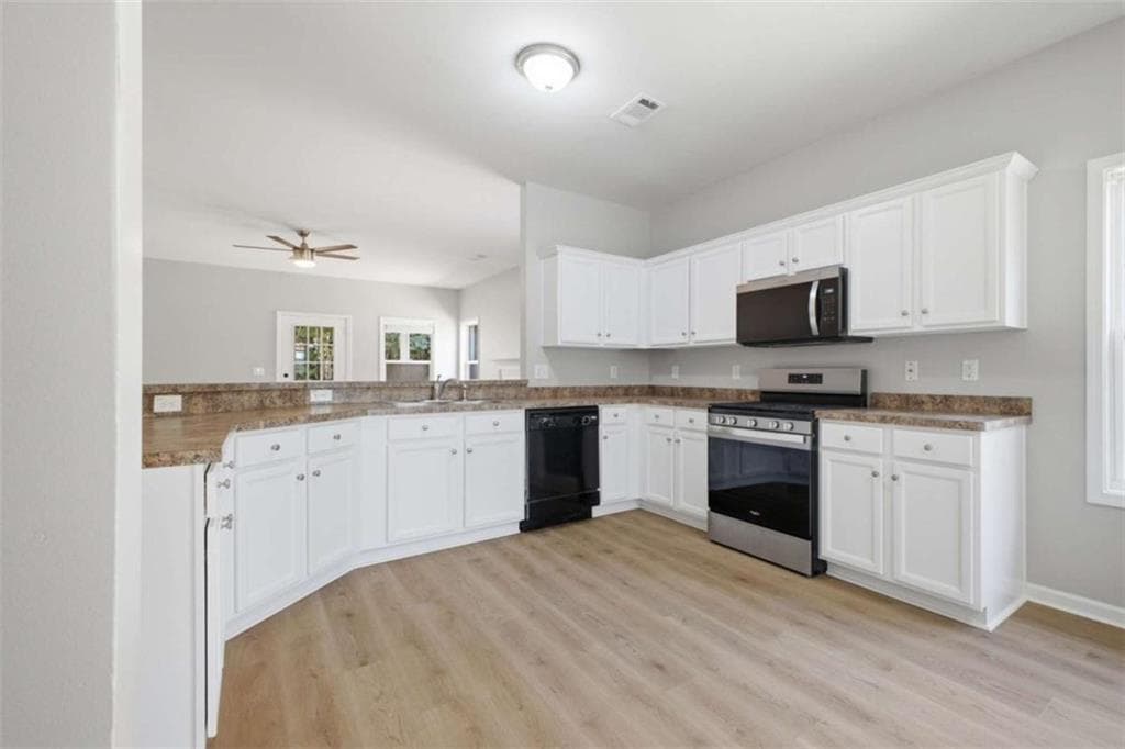 4 bedroom, 2 bathroom, 2,115 sq ft single family residence for sale at 752 Stable View Loop, Dallas, GA 30132 — photo 6