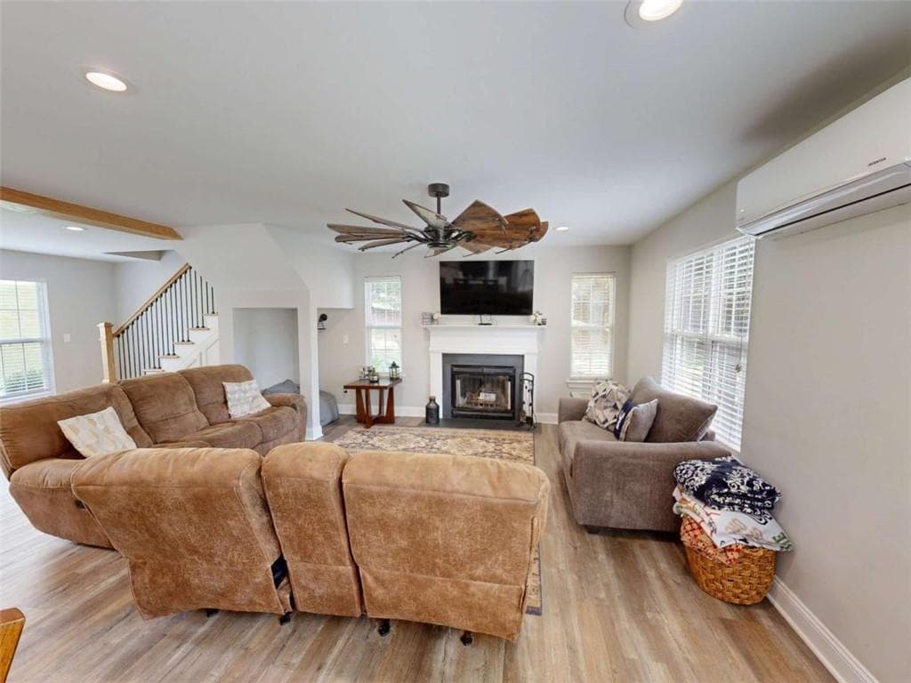 5 bedroom, 3 bathroom, 2,085 sq ft single family residence for sale at 209 Bonnie Sue Drive, Villa Rica, GA 30180 — photo 6