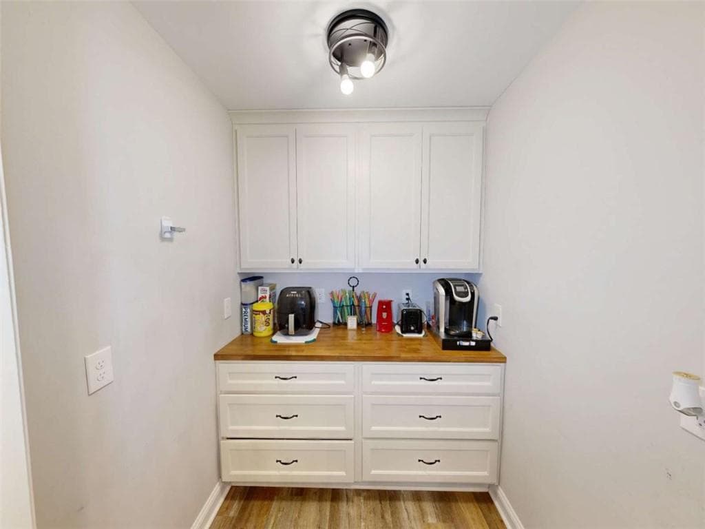 5 bedroom, 3 bathroom, 2,085 sq ft single family residence for sale at 209 Bonnie Sue Drive, Villa Rica, GA 30180 — photo 8