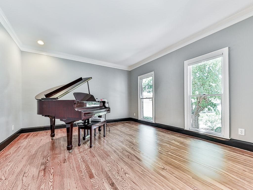 5 bedroom, 5 bathroom, 4,888 sq ft single family residence under contract at 303 Clubview Terrace, Woodstock, GA 30189 — photo 9