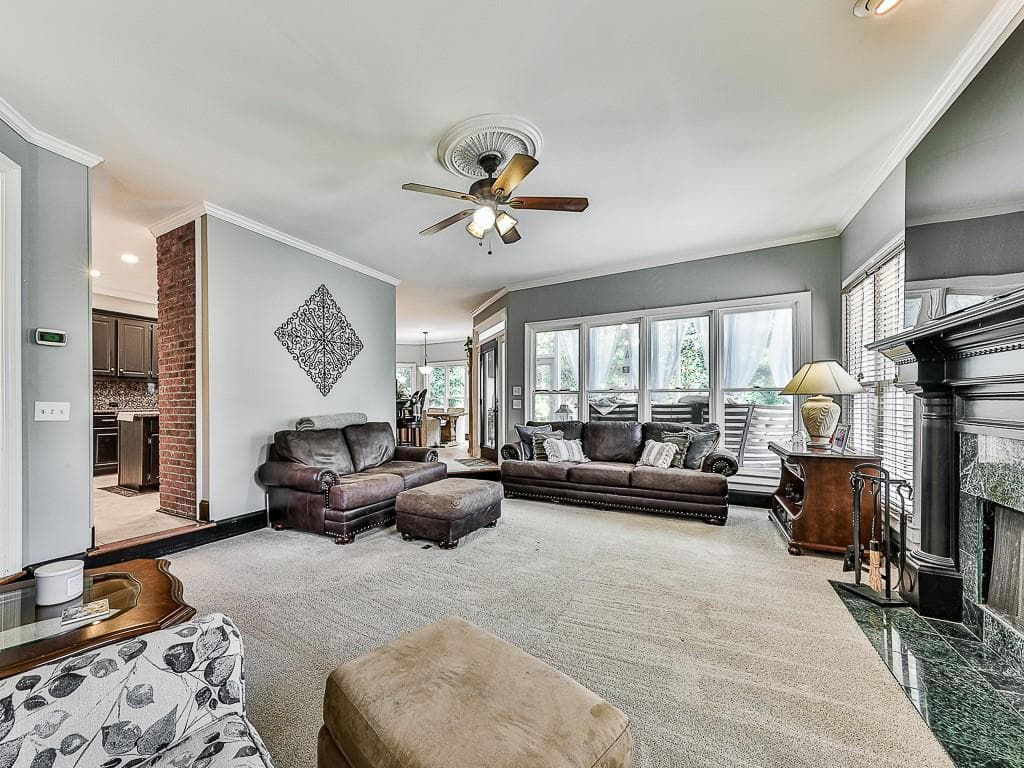 5 bedroom, 5 bathroom, 4,888 sq ft single family residence under contract at 303 Clubview Terrace, Woodstock, GA 30189 — photo 10