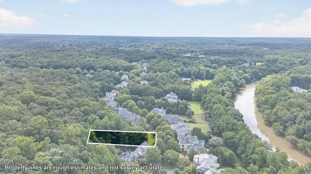 single family residence under contract at 3119 W Addison Drive, Alpharetta, GA 30022 — photo 6