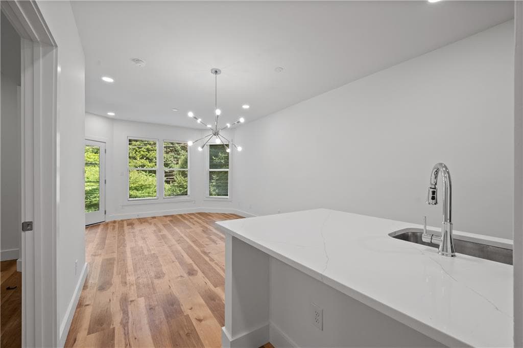 1 bedroom, 1 bathroom, 1,000 sq ft apartment for rent at 855 Piedmont Avenue 1A, Atlanta, GA 30308 for $1,795 a month — photo 3