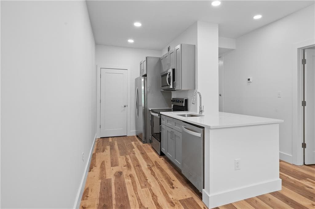 1 bedroom, 1 bathroom, 1,000 sq ft apartment for rent at 855 Piedmont Avenue 1A, Atlanta, GA 30308 for $1,795 a month — photo 8