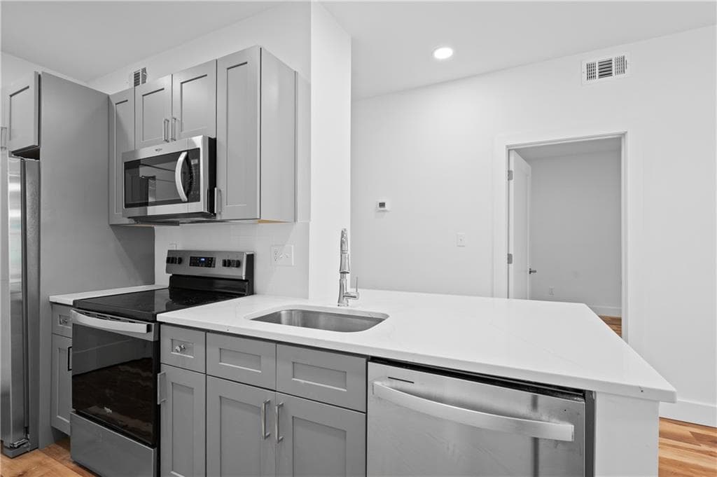 1 bedroom, 1 bathroom, 1,000 sq ft apartment for rent at 855 Piedmont Avenue 1A, Atlanta, GA 30308 for $1,795 a month — photo 9