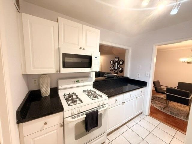 1 bedroom, 1 bathroom, 998 sq ft condominium for sale at 1103 Summit North Drive 1103, Atlanta, GA 30324 — photo 5