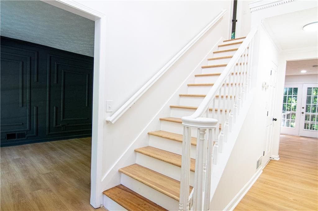 4 bedroom, 3 bathroom, 2,296 sq ft single family residence for sale at 4877 Alpine Dr, Lilburn, GA 30047 — photo 6