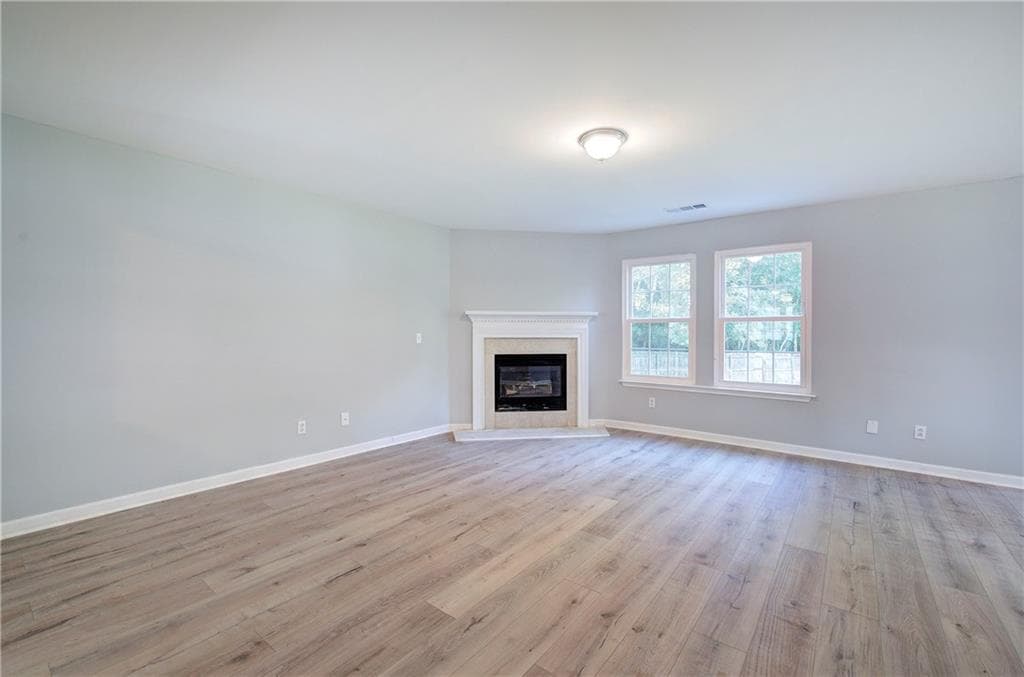 4 bedroom, 3 bathroom, 2,464 sq ft single family residence for sale at 12 Glenabbey Drive, Cartersville, GA 30120 — photo 6