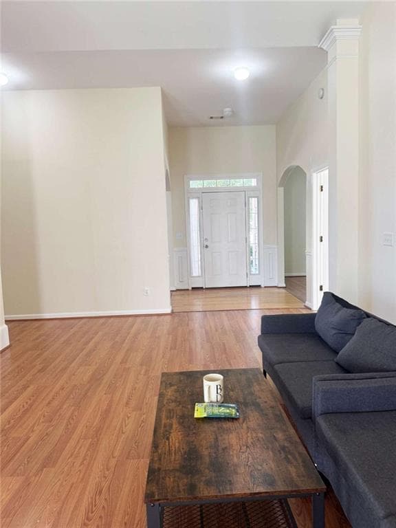 3 bedroom, 2 bathroom, 1,984 sq ft single family residence for sale at 7367 Poppy Way, Union City, GA 30291 — photo 4