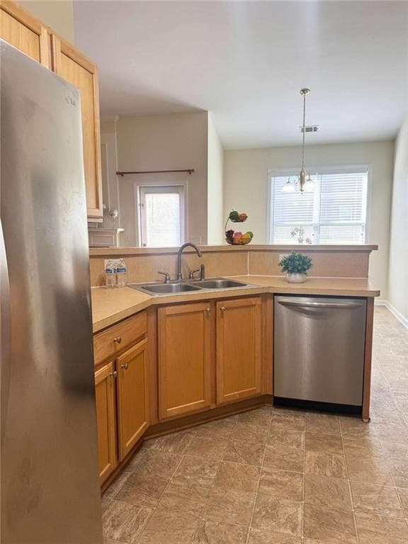 3 bedroom, 2 bathroom, 1,984 sq ft single family residence for sale at 7367 Poppy Way, Union City, GA 30291 — photo 10