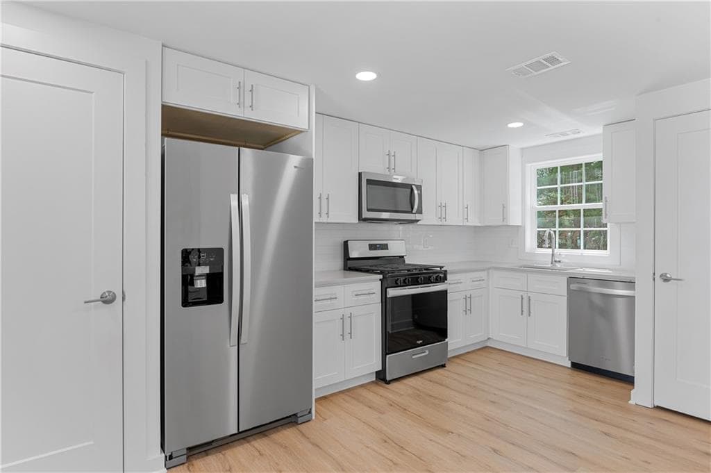 2 bedroom, 3 bathroom, 1,200 sq ft apartment for rent at 237 Howard Street 6, Atlanta, GA 30317 for $2,100 a month — photo 6