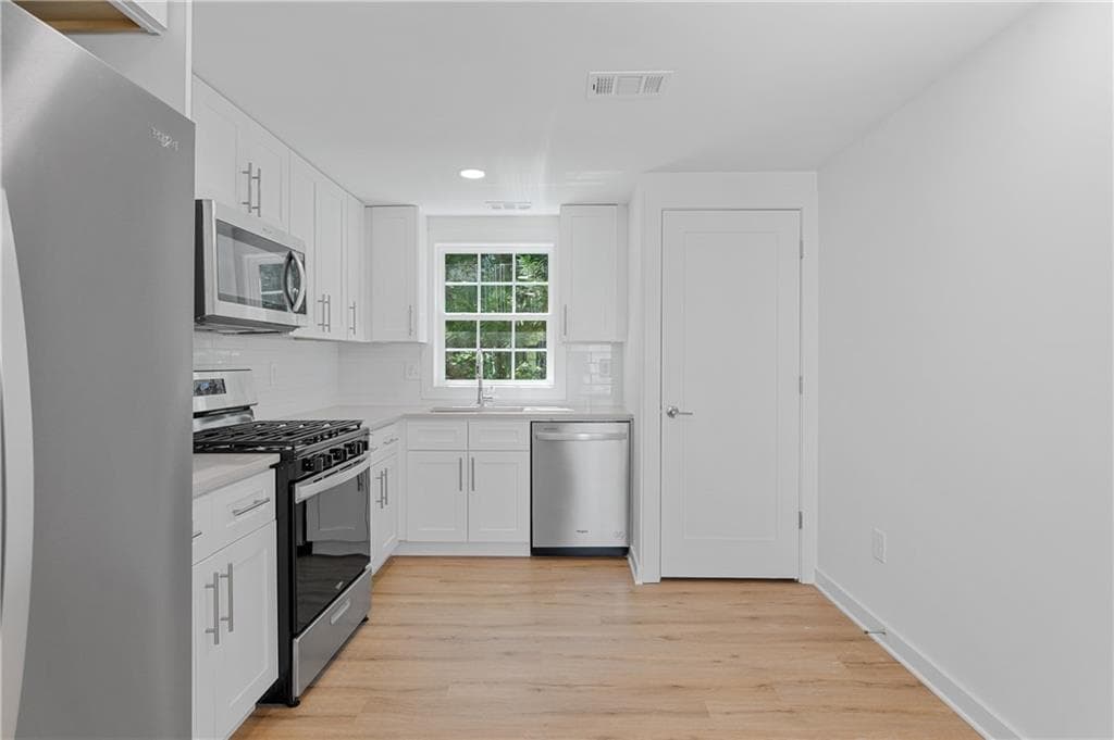 2 bedroom, 3 bathroom, 1,200 sq ft apartment for rent at 237 Howard Street 6, Atlanta, GA 30317 for $2,100 a month — photo 7