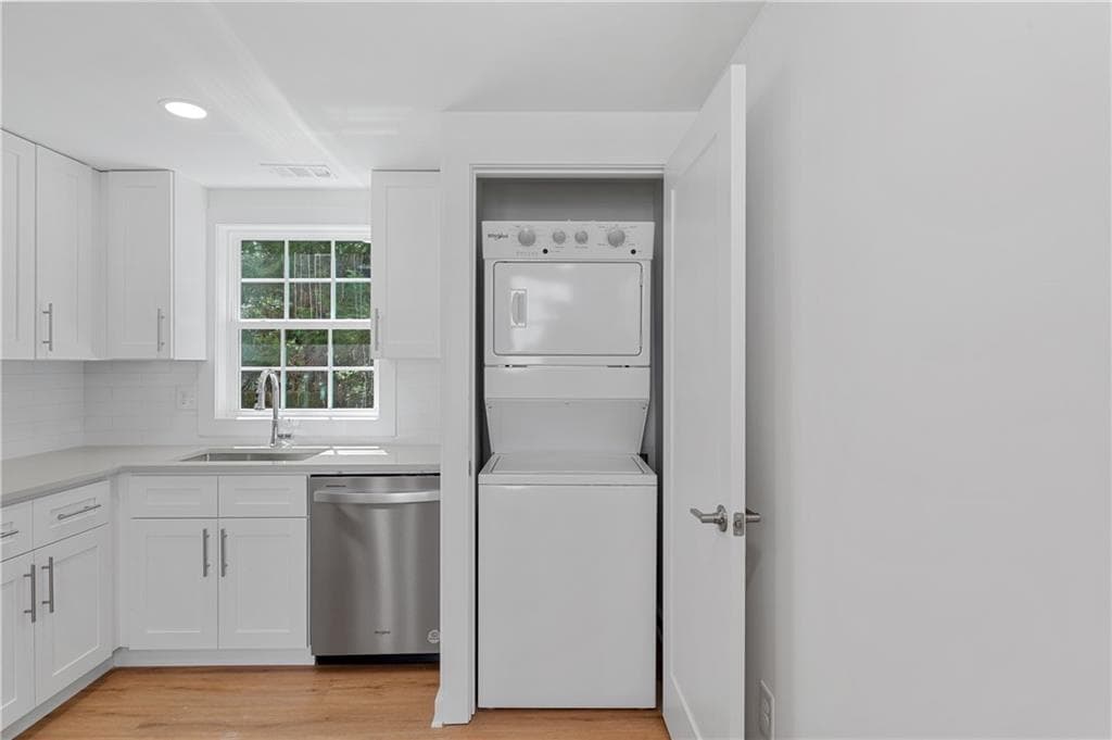 2 bedroom, 3 bathroom, 1,200 sq ft apartment for rent at 237 Howard Street 6, Atlanta, GA 30317 for $2,100 a month — photo 9