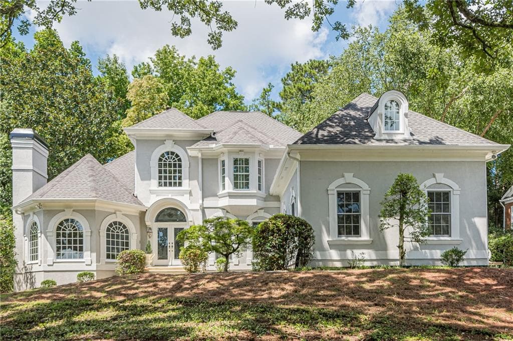 5 bedroom, 5 bathroom, 5,000 sq ft single family residence for rent at 7705 Little Aston Way, Duluth, GA 30097 for $6,000 a month — photo 4