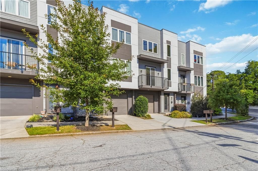 3 bedroom, 3 bathroom, 1,504 sq ft townhouse for sale at 863 Cavanaugh Avenue 106, Atlanta, GA 30316 — photo 2
