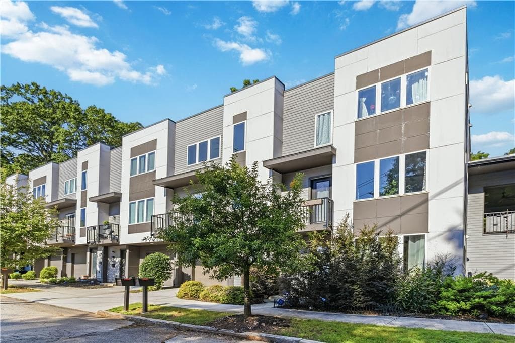 3 bedroom, 3 bathroom, 1,504 sq ft townhouse for sale at 863 Cavanaugh Avenue 106, Atlanta, GA 30316 — photo 3