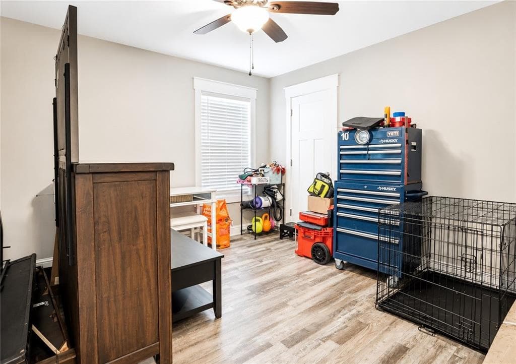 3 bedroom, 2 bathroom, 1,260 sq ft single family residence under contract at 209 Roslyn Court, Dalton, GA 30720 — photo 6