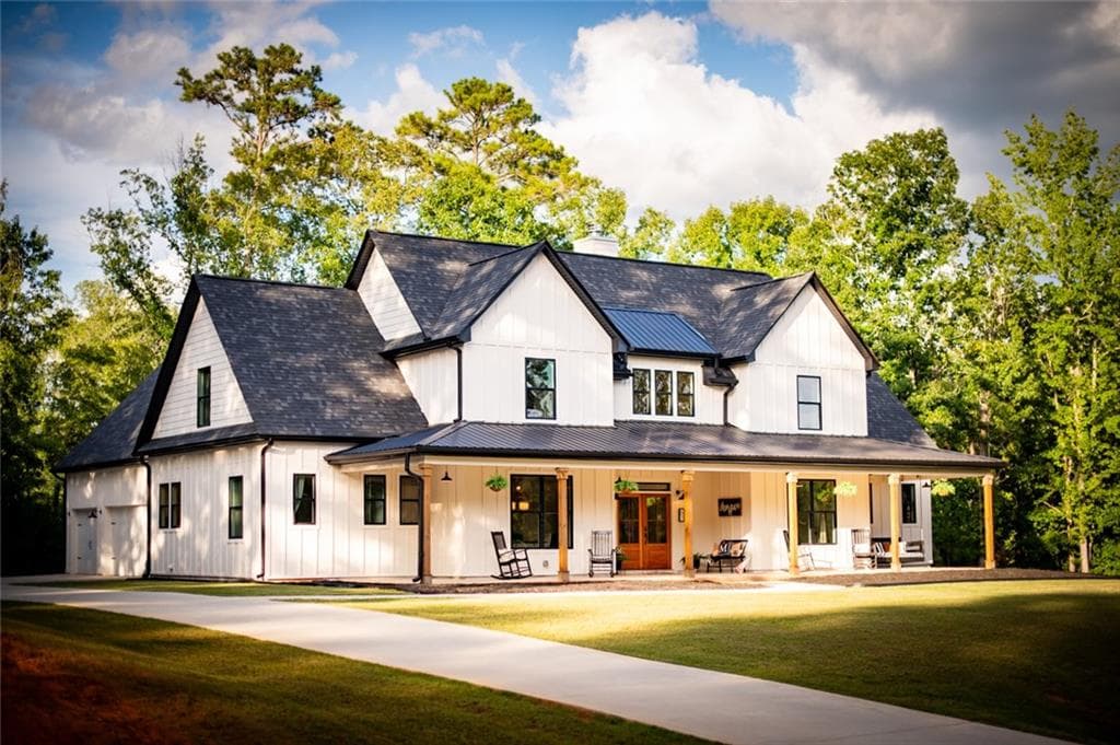 7 bedroom, 4 bathroom, 3,892 sq ft single family residence for sale at 61 Peninsula Drive, Monticello, GA 31064 — photo 2