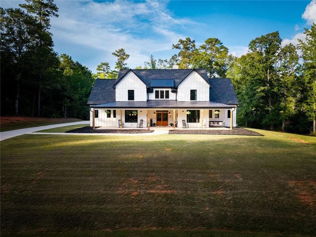 7 bedroom, 4 bathroom, 3,892 sq ft single family residence for sale at 61 Peninsula Drive, Monticello, GA 31064 — photo 5