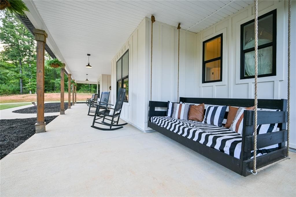 7 bedroom, 4 bathroom, 3,892 sq ft single family residence for sale at 61 Peninsula Drive, Monticello, GA 31064 — photo 10