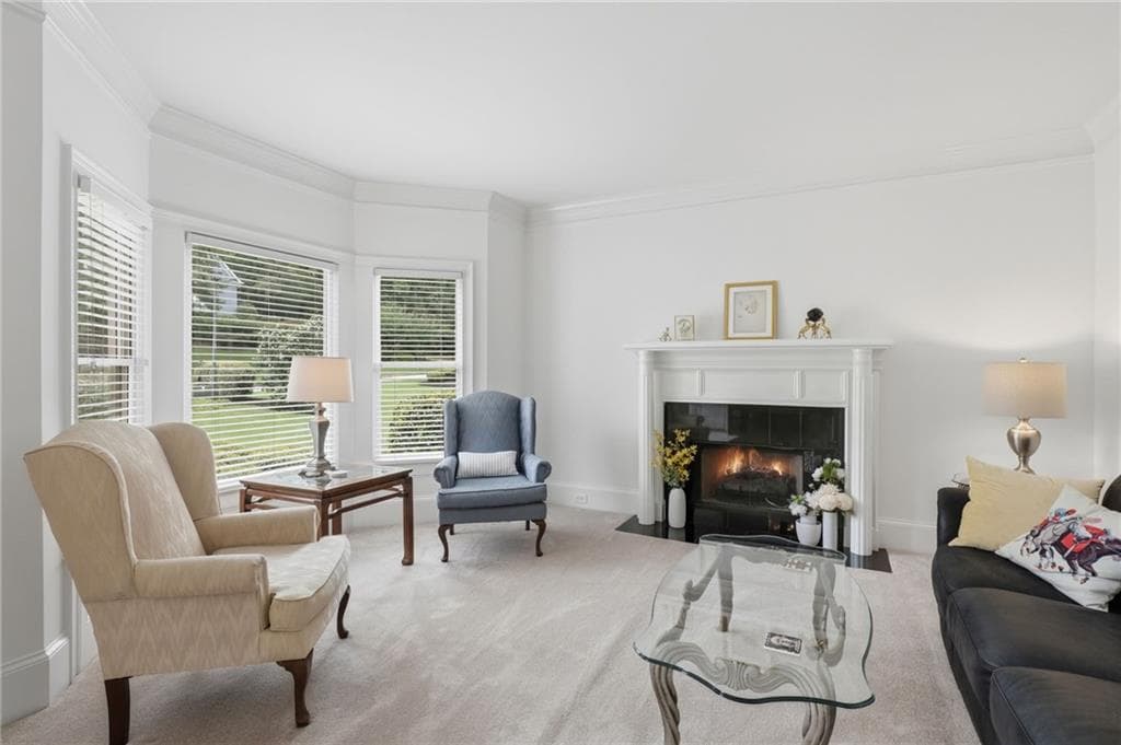6 bedroom, 5 bathroom, 6,027 sq ft single family residence under contract at 12125 Helleri Hollow, Johns Creek, GA 30005 — photo 9
