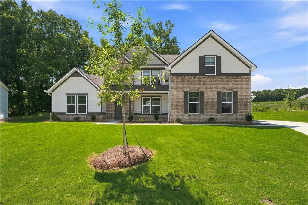 5 bedroom, 4 bathroom, 3,669 sq ft single family residence for sale at 194 Buffalo Trace, Stockbridge, GA 30281 — photo 2