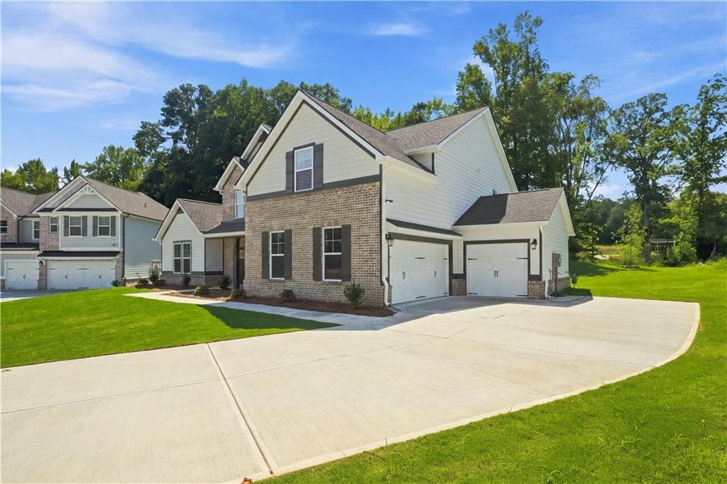 5 bedroom, 4 bathroom, 3,669 sq ft single family residence for sale at 194 Buffalo Trace, Stockbridge, GA 30281 — photo 3