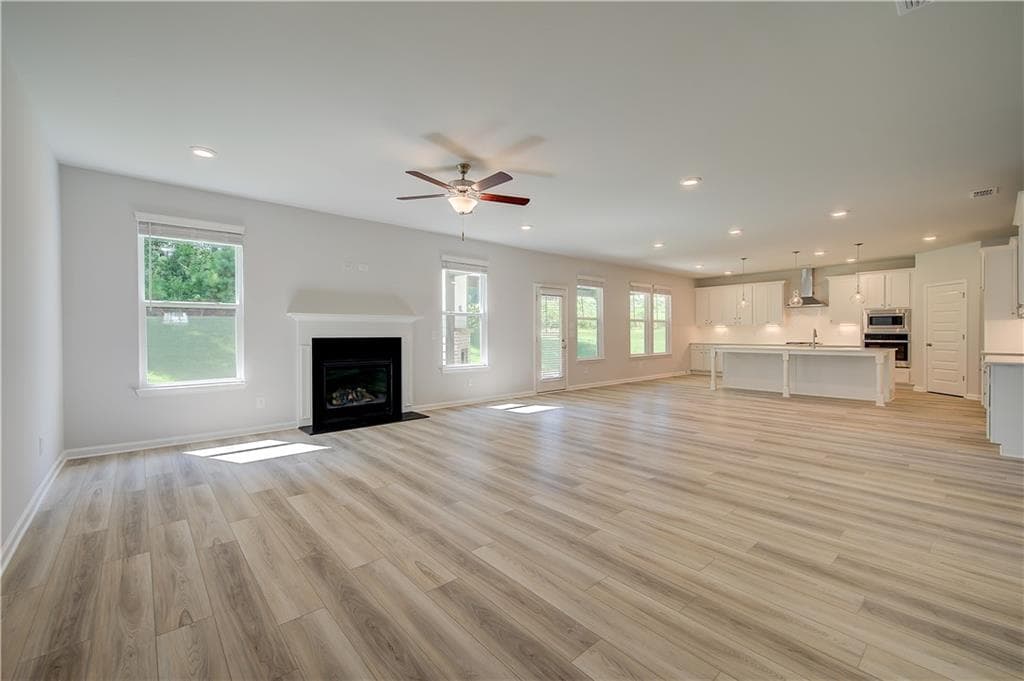 5 bedroom, 4 bathroom, 3,669 sq ft single family residence for sale at 194 Buffalo Trace, Stockbridge, GA 30281 — photo 9