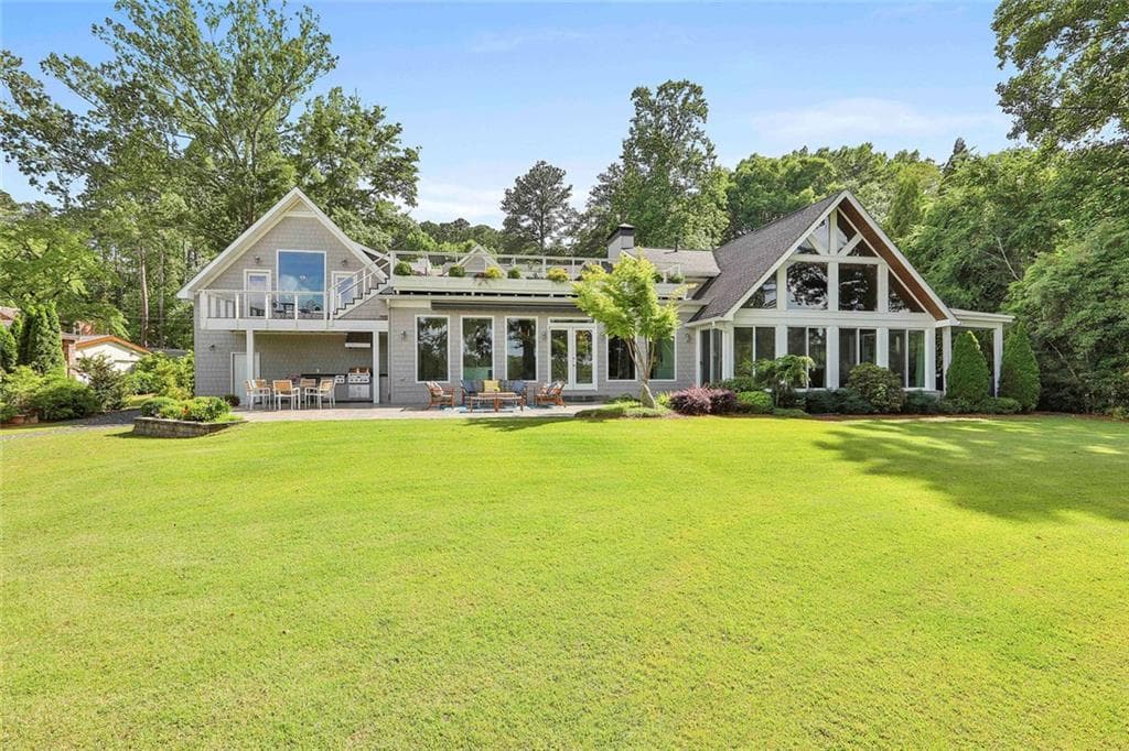 4 bedroom, 5 bathroom, 5,100 sq ft single family residence for rent at 111 Loblolly Circle, Peachtree City, GA 30269 for $13,000 a month — photo 2