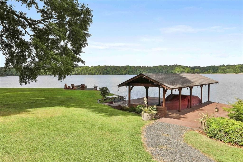 4 bedroom, 5 bathroom, 5,100 sq ft single family residence for rent at 111 Loblolly Circle, Peachtree City, GA 30269 for $13,000 a month — photo 10