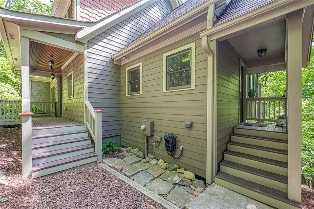 3 bedroom, 3 bathroom, 2,076 sq ft single family residence under contract at 61 Deer Run Ridge, Jasper, GA 30143 — photo 6