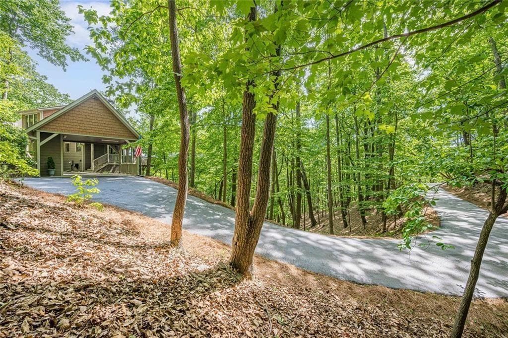 3 bedroom, 3 bathroom, 2,076 sq ft single family residence under contract at 61 Deer Run Ridge, Jasper, GA 30143 — photo 7