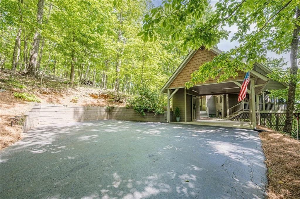 3 bedroom, 3 bathroom, 2,076 sq ft single family residence under contract at 61 Deer Run Ridge, Jasper, GA 30143 — photo 8