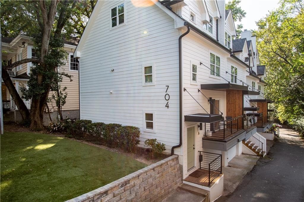 3 bedroom, 4 bathroom, 2,000 sq ft townhouse for rent at 704 Durant Place D, Atlanta, GA 30308 for $3,600 a month — photo 5