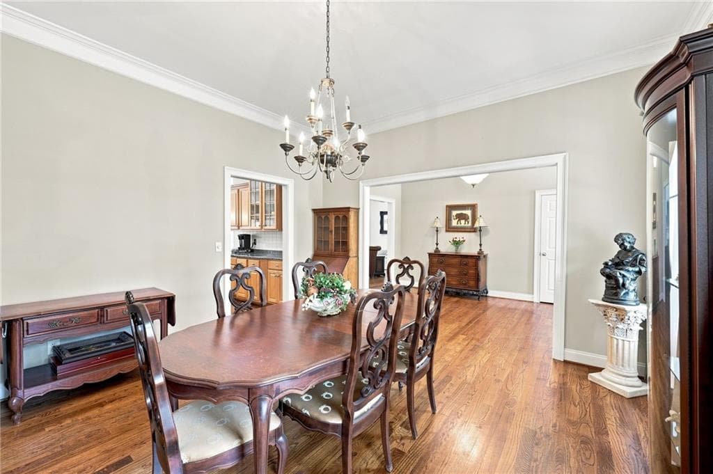 4 bedroom, 4 bathroom, 5,384 sq ft single family residence for sale at 4593 Montclair Circle, Gainesville, GA 30506 — photo 3
