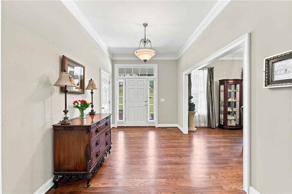 4 bedroom, 4 bathroom, 5,384 sq ft single family residence for sale at 4593 Montclair Circle, Gainesville, GA 30506 — photo 9
