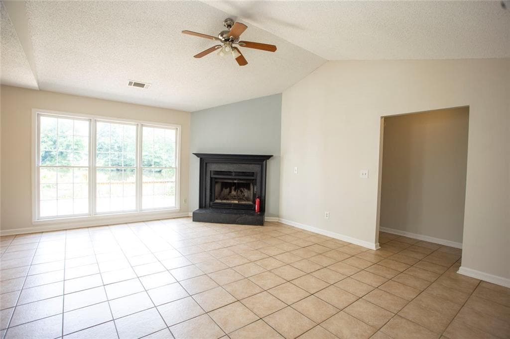 3 bedroom, 2 bathroom, 2,140 sq ft single family residence for sale at 4960 Shipp Road, Powder Springs, GA 30127 — photo 6