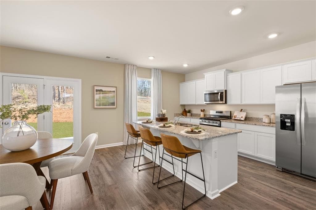 4 bedroom, 3 bathroom, 2,338 sq ft single family residence for sale at 205 Melrose Court, Jefferson, GA 30549 — photo 8