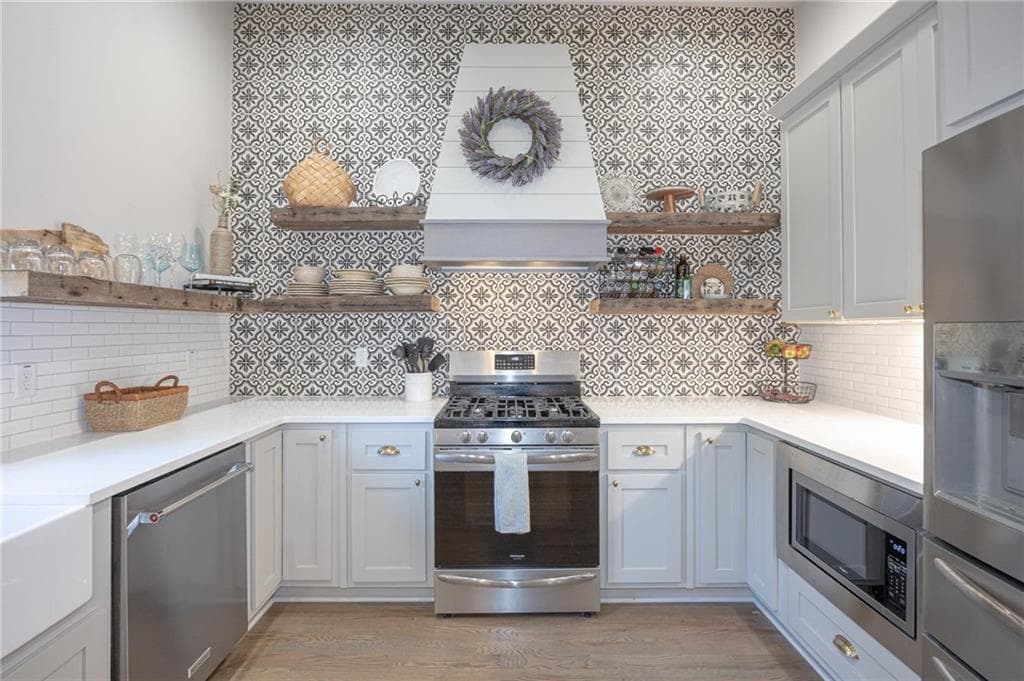 3 bedroom, 3 bathroom, 2,250 sq ft single family residence for sale at 1585 MERCER, College Park, GA 30337 — photo 3