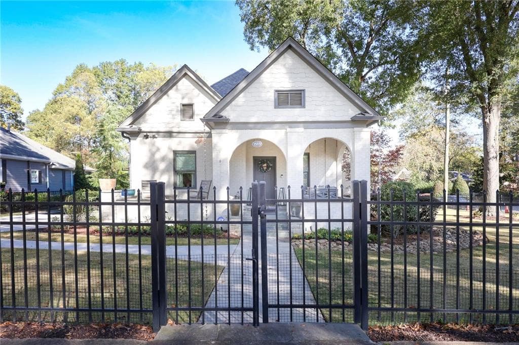3 bedroom, 3 bathroom, 2,250 sq ft single family residence for sale at 1585 MERCER, College Park, GA 30337 — photo 7