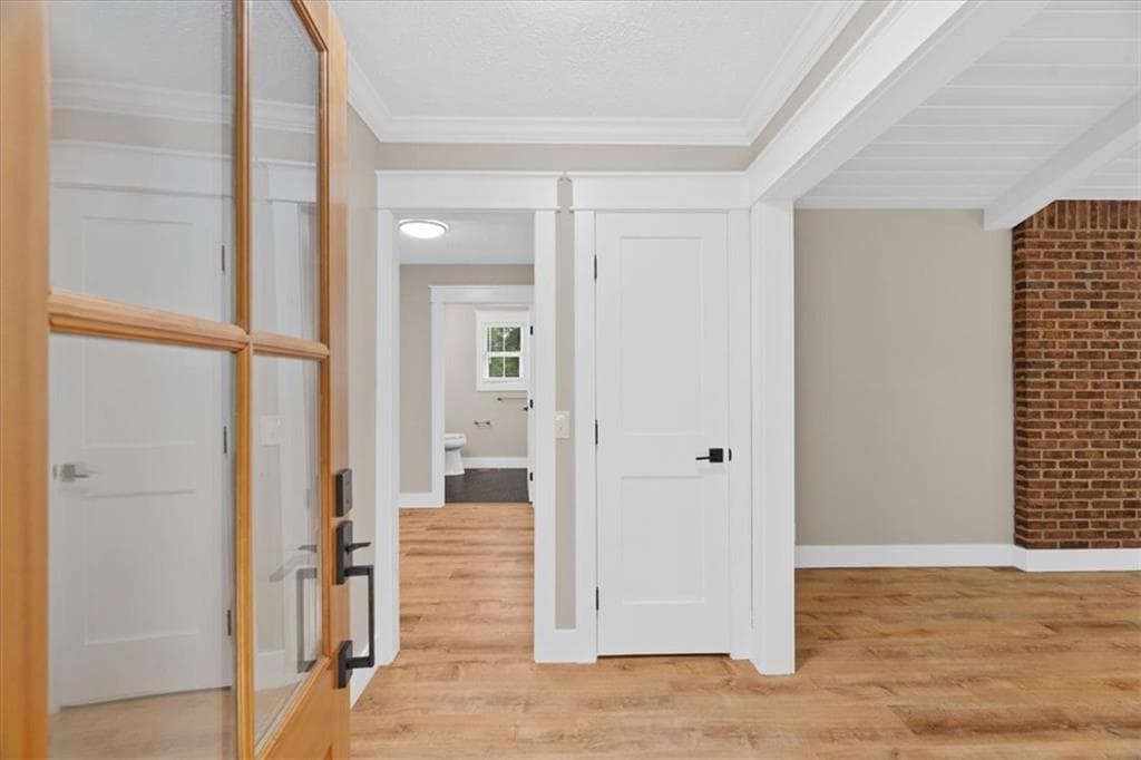 3 bedroom, 2 bathroom, 1,783 sq ft single family residence under contract at 1358 Reeves Station Road, Calhoun, GA 30701 — photo 5