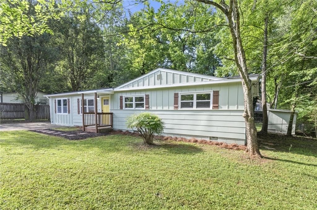 4 bedroom, 2 bathroom, 1,383 sq ft single family residence for sale at 780 Gettysburg Trail, Kennesaw, GA 30144 — photo 2