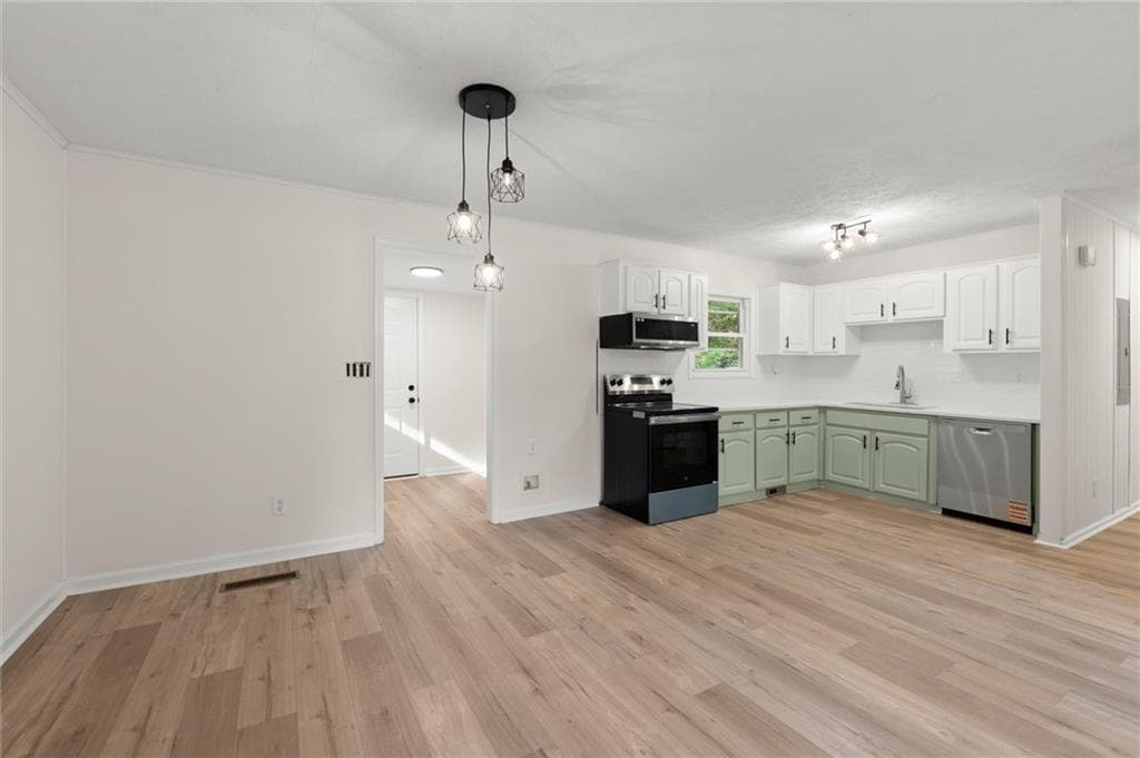 4 bedroom, 2 bathroom, 1,383 sq ft single family residence for sale at 780 Gettysburg Trail, Kennesaw, GA 30144 — photo 10