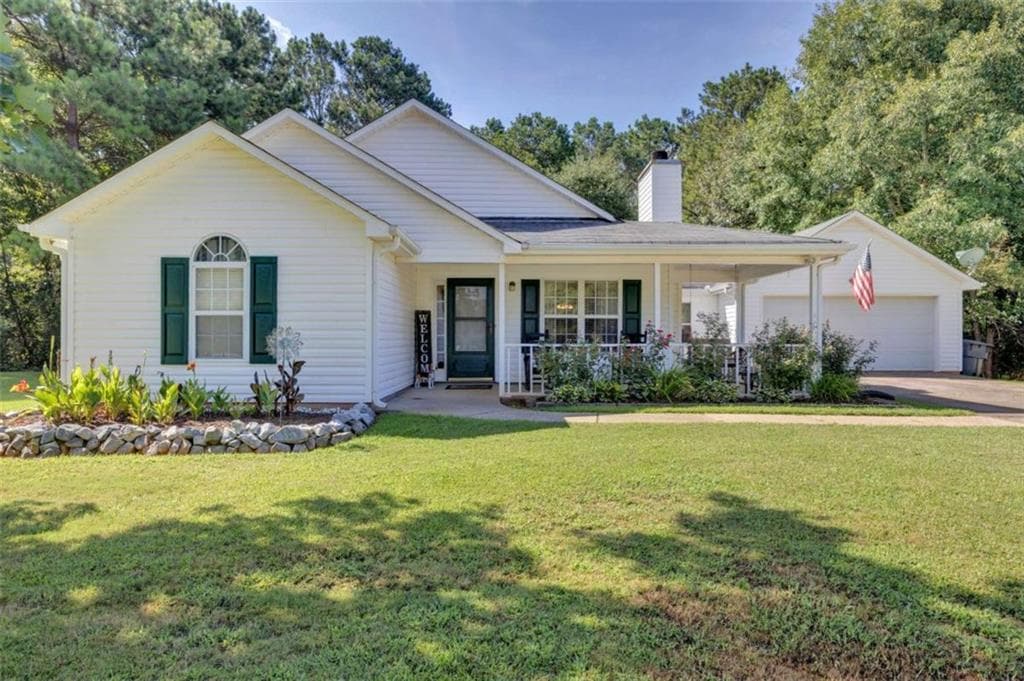 3 bedroom, 2 bathroom, 1,505 sq ft single family residence for sale at 35 Macadamia Court, Covington, GA 30016