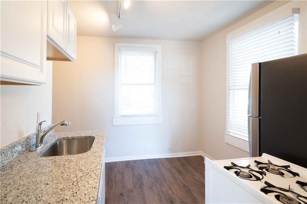 2 bedroom, 2 bathroom, 980 sq ft other for rent at 716 Lakeview Avenue 5, Atlanta, GA 30308 for $1,550 a month — photo 6