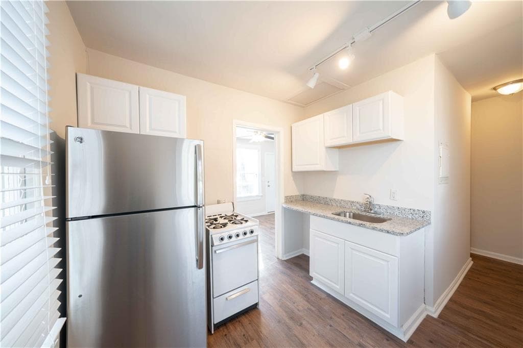 2 bedroom, 2 bathroom, 980 sq ft other for rent at 716 Lakeview Avenue 5, Atlanta, GA 30308 for $1,550 a month — photo 7