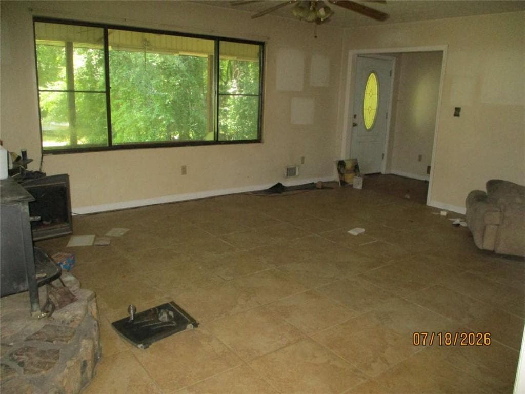 3 bedroom, 2 bathroom, 1,761 sq ft single family residence for sale at 1680 Mount Carmel Road, Mcdonough, GA 30253 — photo 3