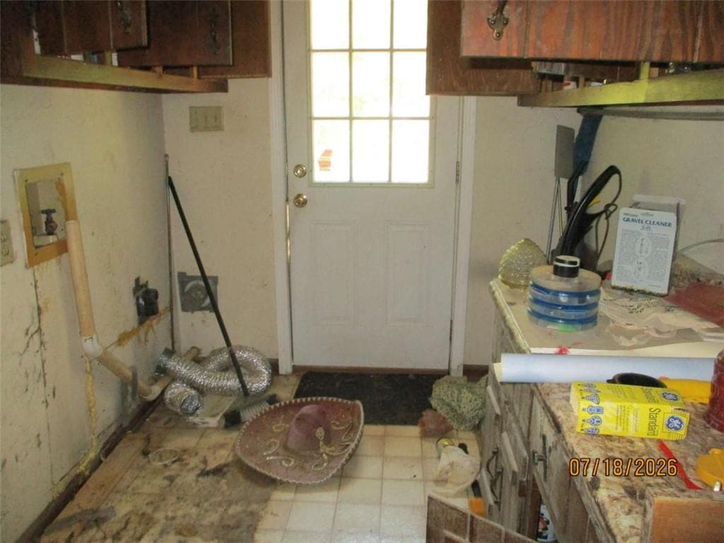 3 bedroom, 2 bathroom, 1,761 sq ft single family residence for sale at 1680 Mount Carmel Road, Mcdonough, GA 30253 — photo 6